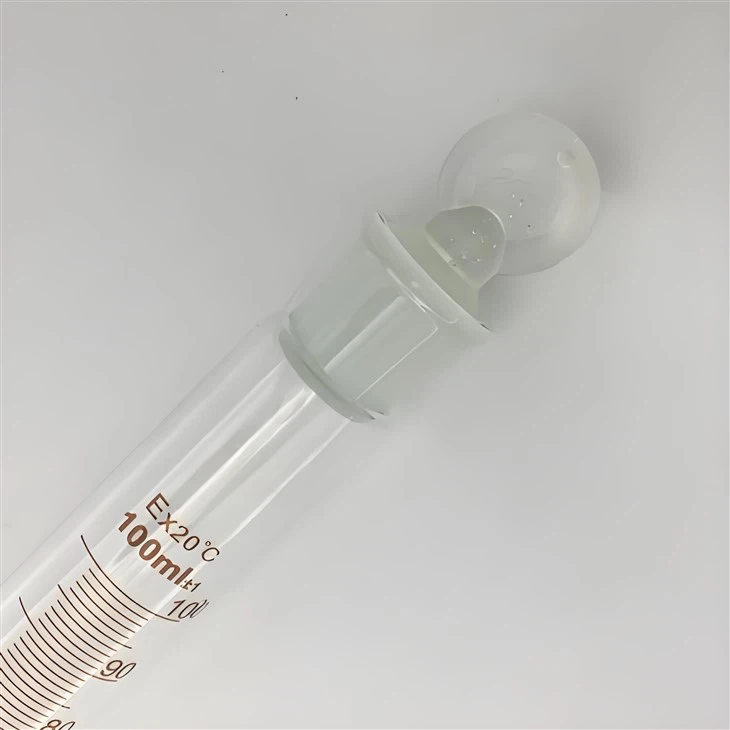Graduated Cylinder With Valve
